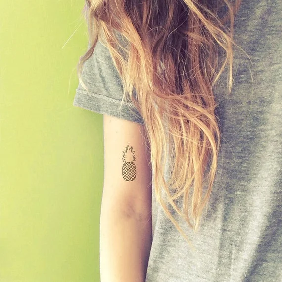 Tatuajes de comidas, bebidas y frutas: 🍔🍍🍷 + 100 imágenes 99 tatuajes de frutas 37