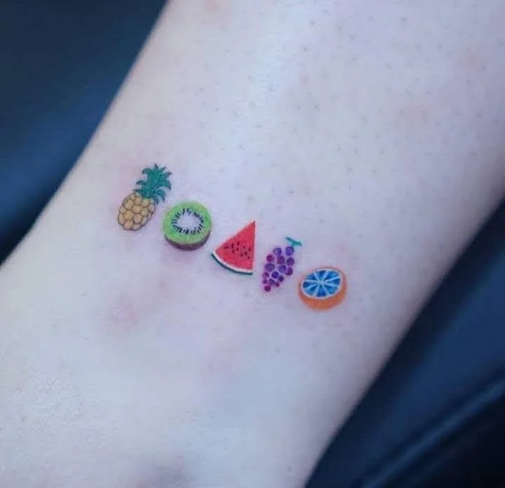 Tatuajes de comidas, bebidas y frutas: 🍔🍍🍷 + 100 imágenes 66 tatuajes de frutas 4
