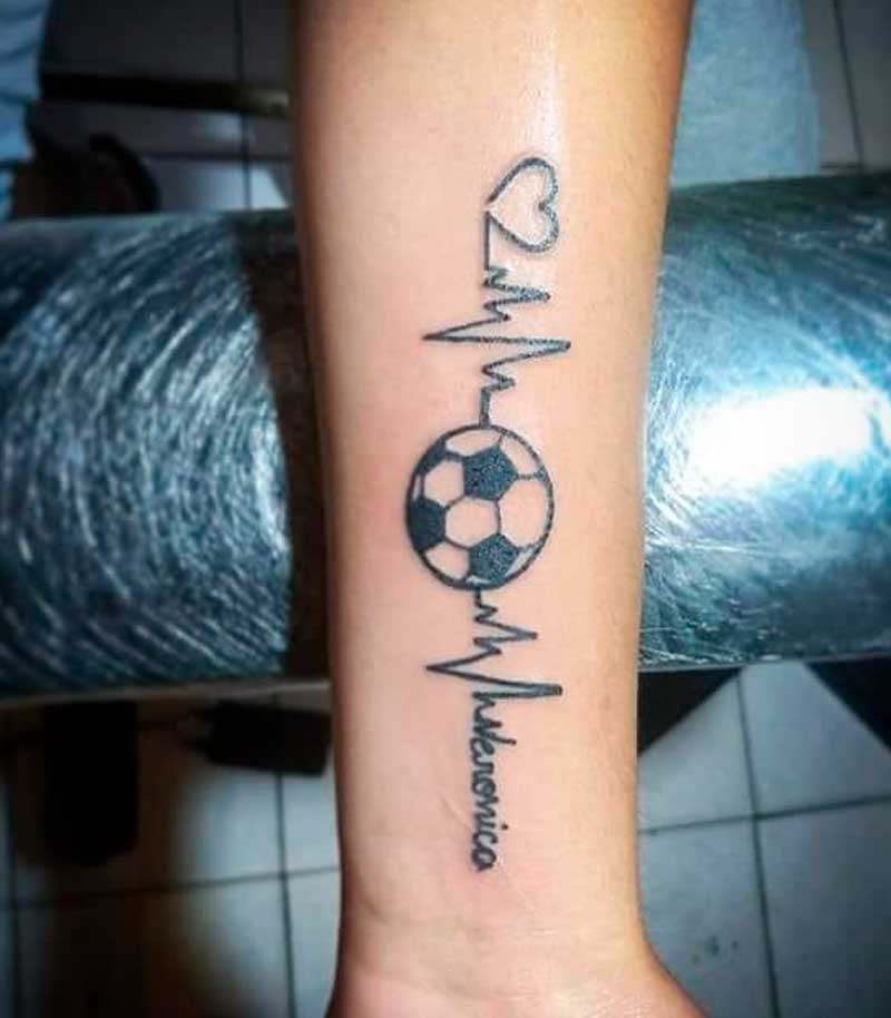 tatuajes de futbol para mujeres 15