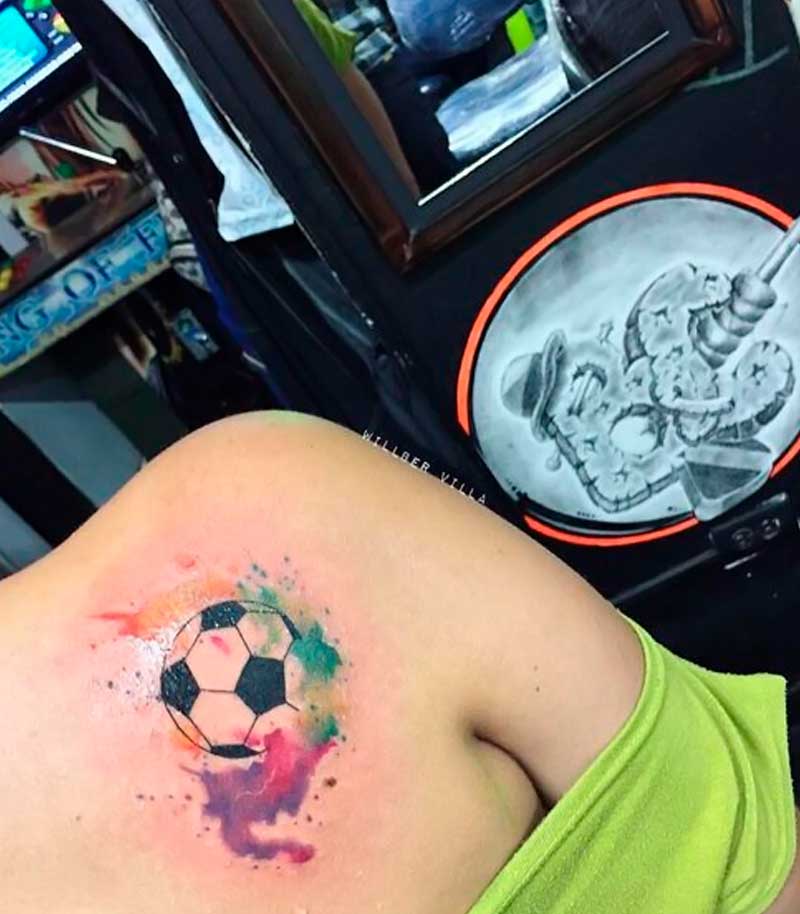 tatuajes de futbol para mujeres 24