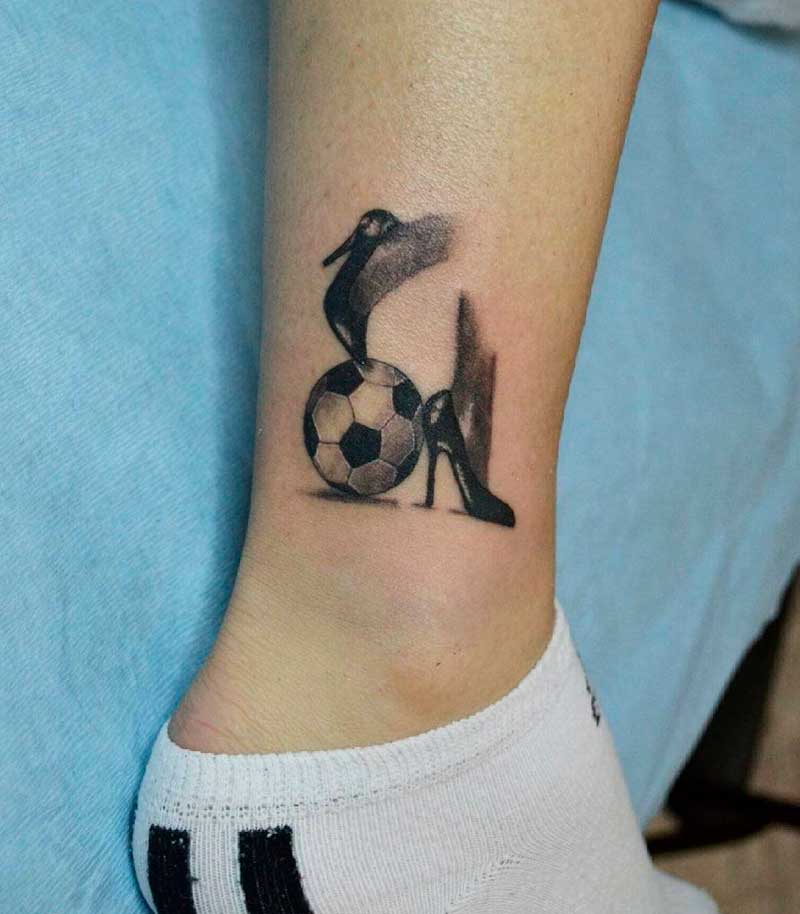 tatuajes de futbol para mujeres 3