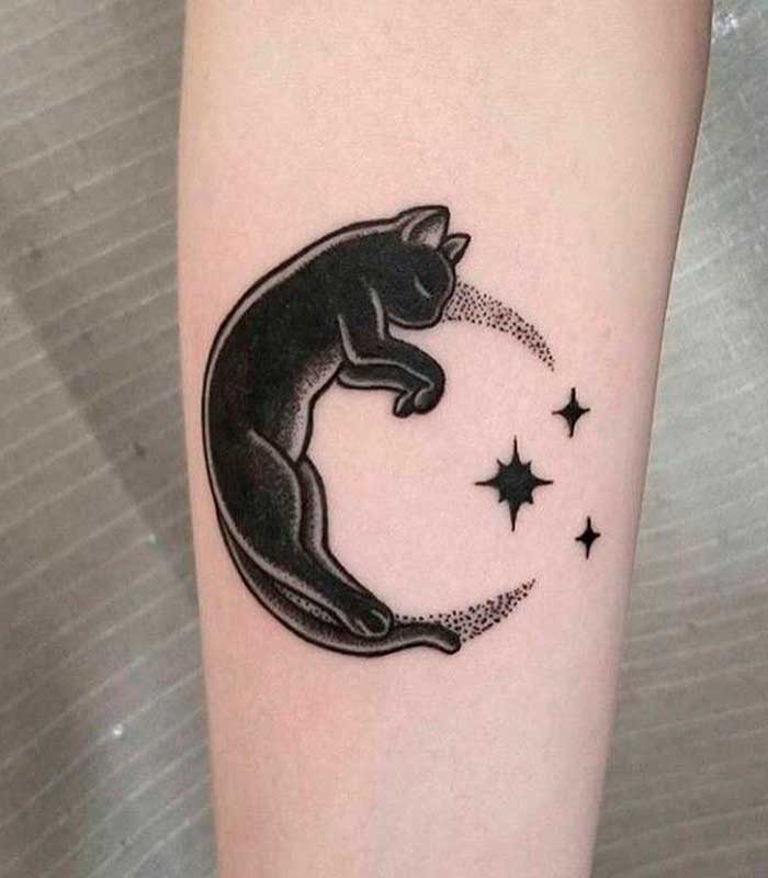 tatuajes de gatos con la luna significado