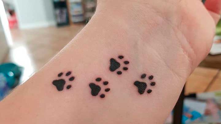 tatuajes de huellas de perros