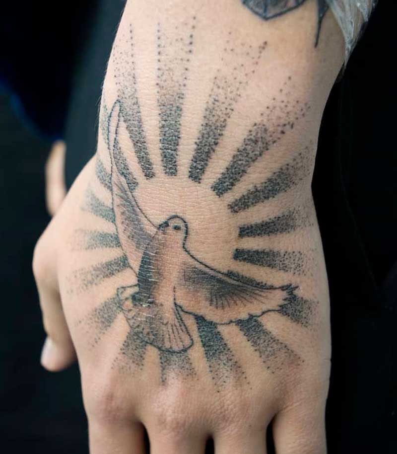 tatuajes de la paloma del espiritu santo 5