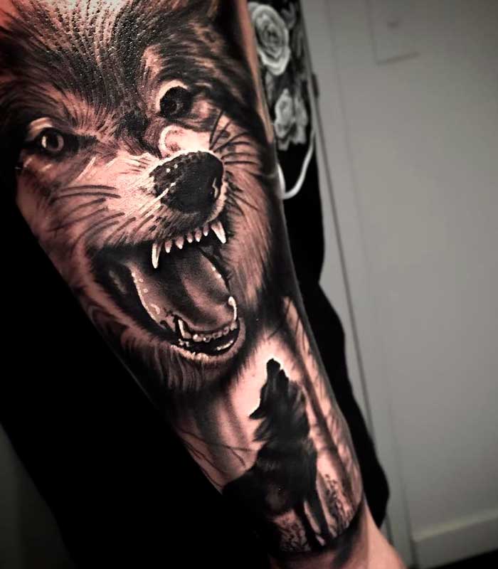 tatuajes de lobos rugiendo