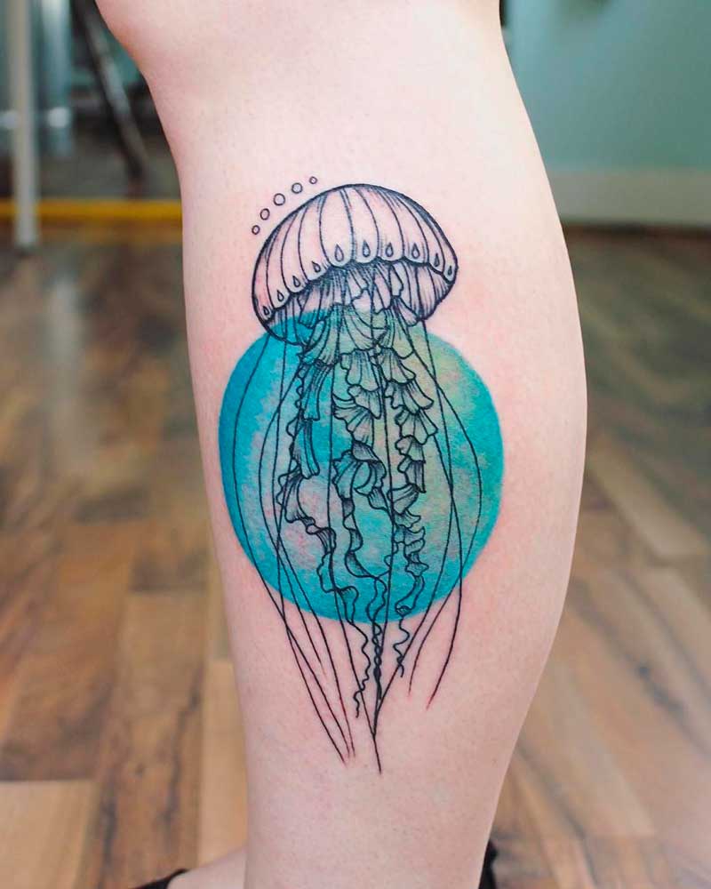 tatuajes de medusa en la pierna 8