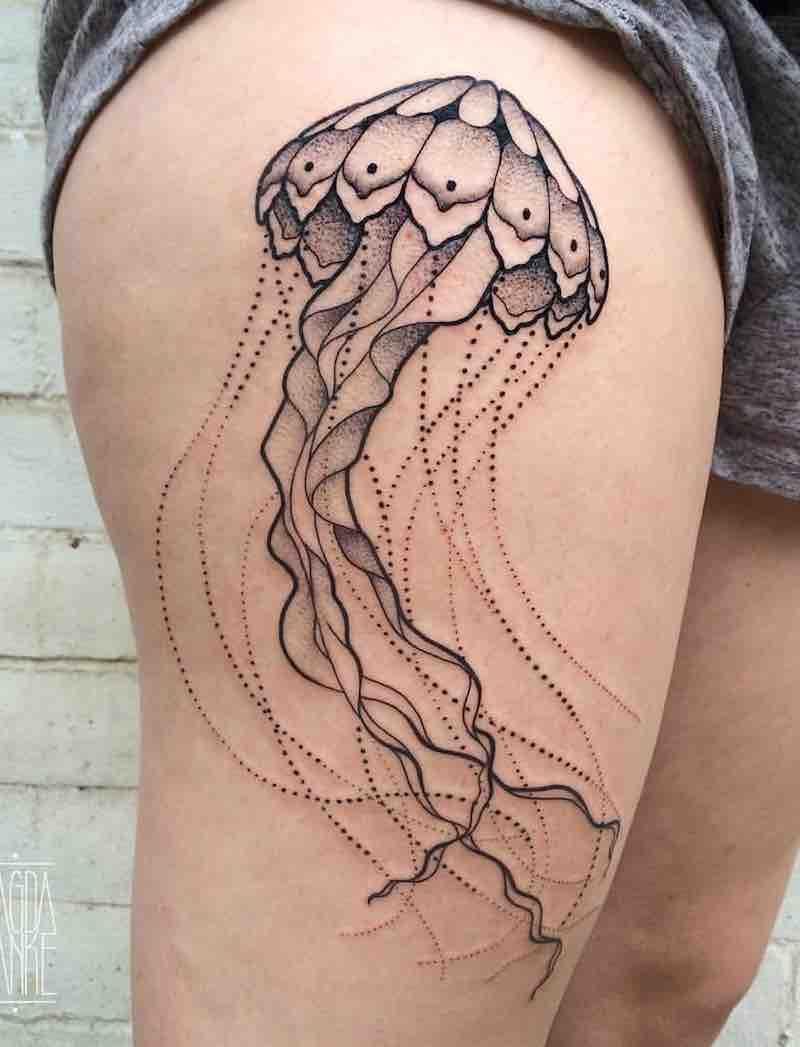 tatuajes de medusa para mujeres 14