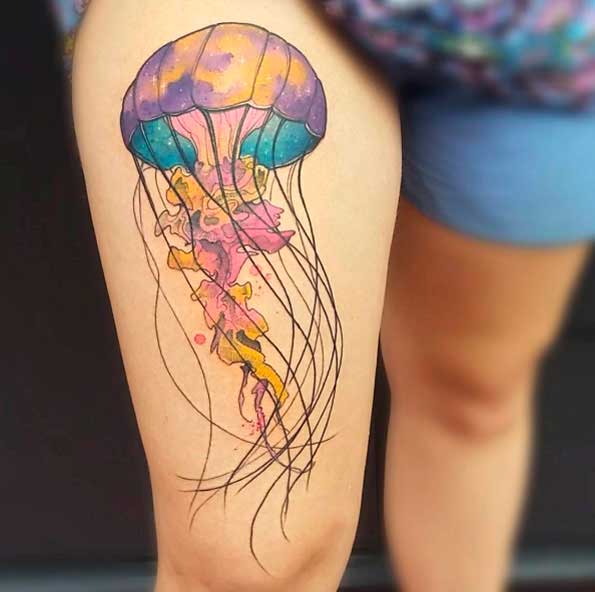 tatuajes de medusas para chicas