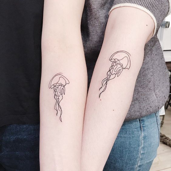 tatuajes de medusas para parejas