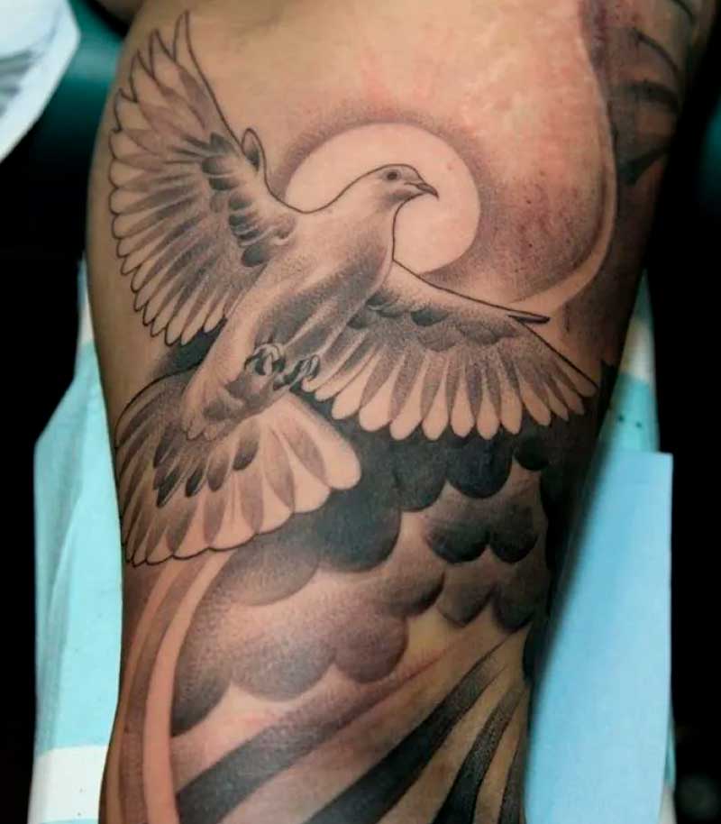 tatuajes de palomas para hombres 10