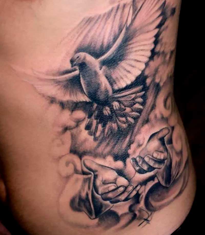 tatuajes de palomas para hombres