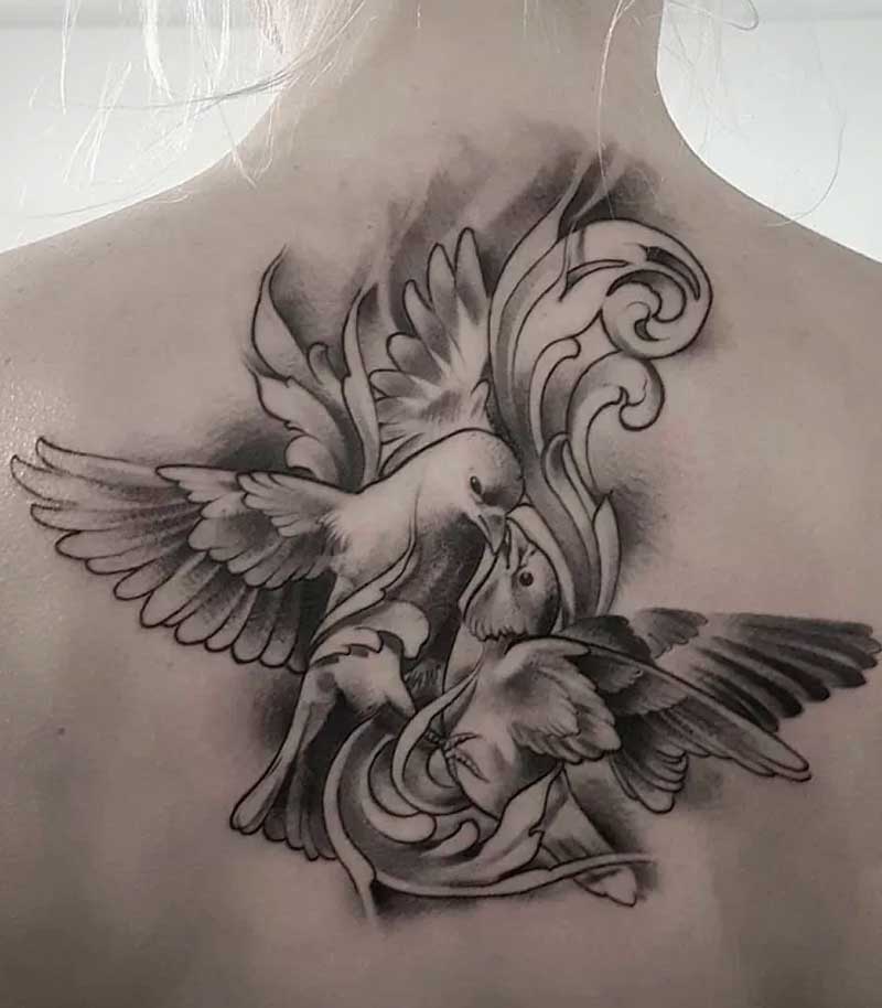 tatuajes de palomas para mujeres 13