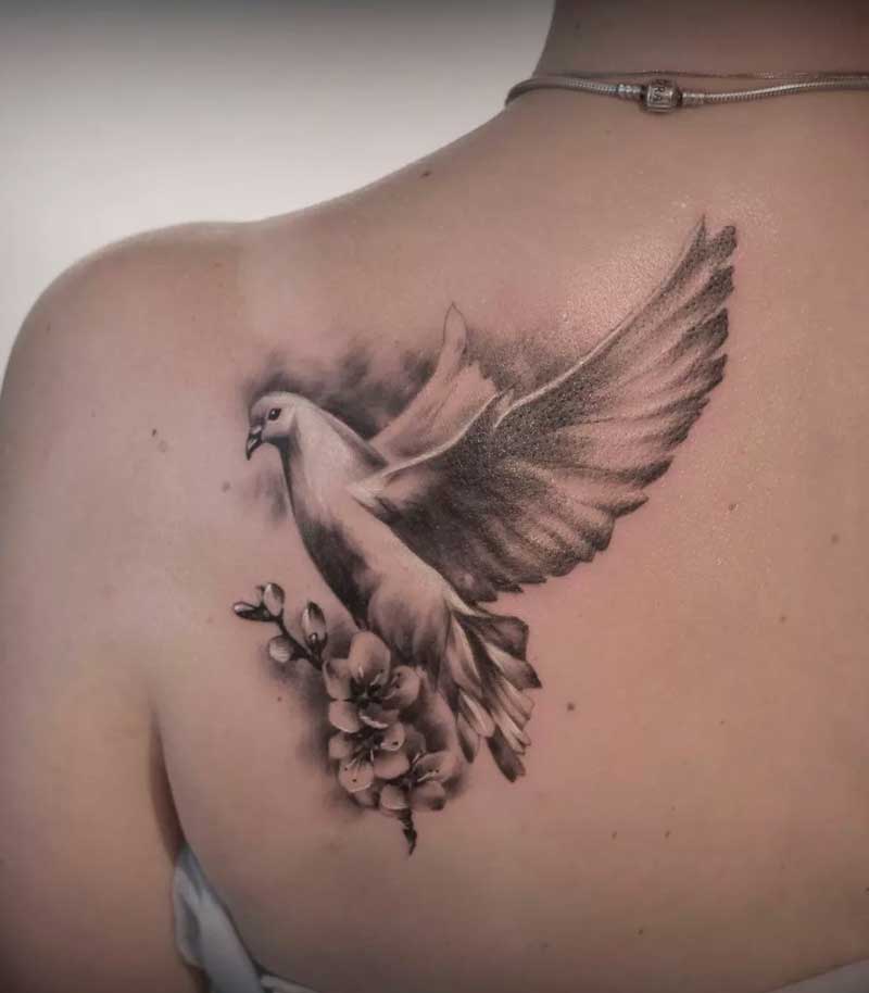 tatuajes de palomas para mujeres 2