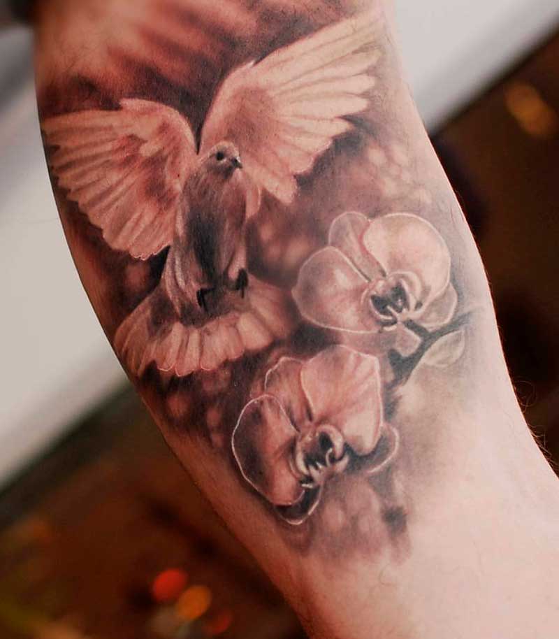 tatuajes de palomas para mujeres 28