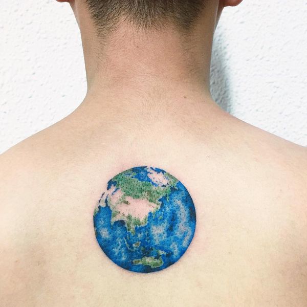 tatuajes de planetas para hombres 16