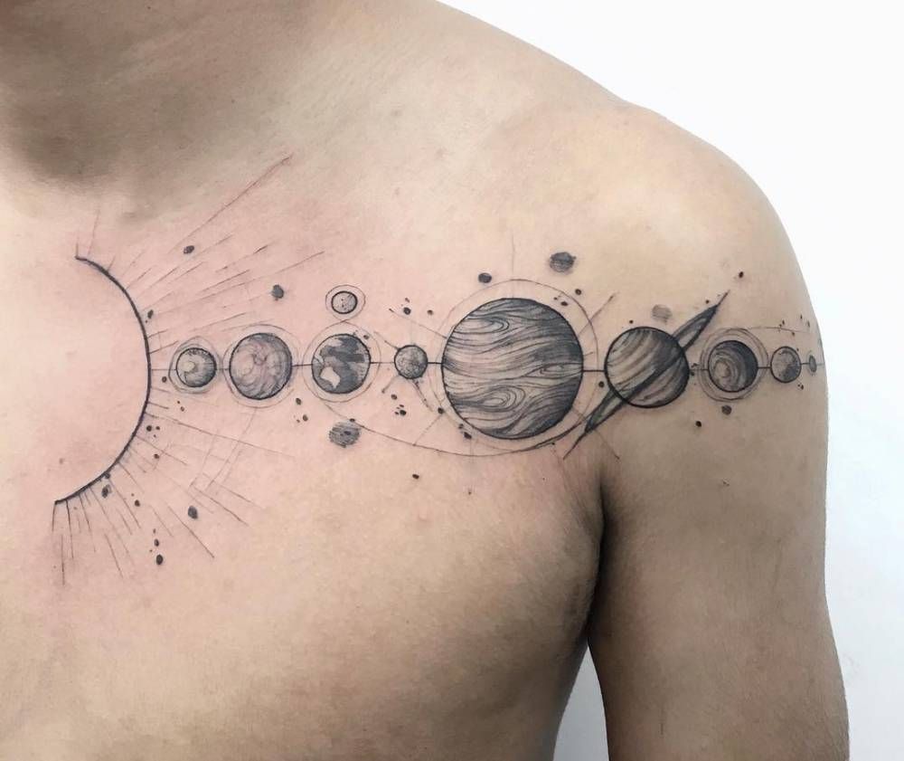 tatuajes de planetas para hombres 17