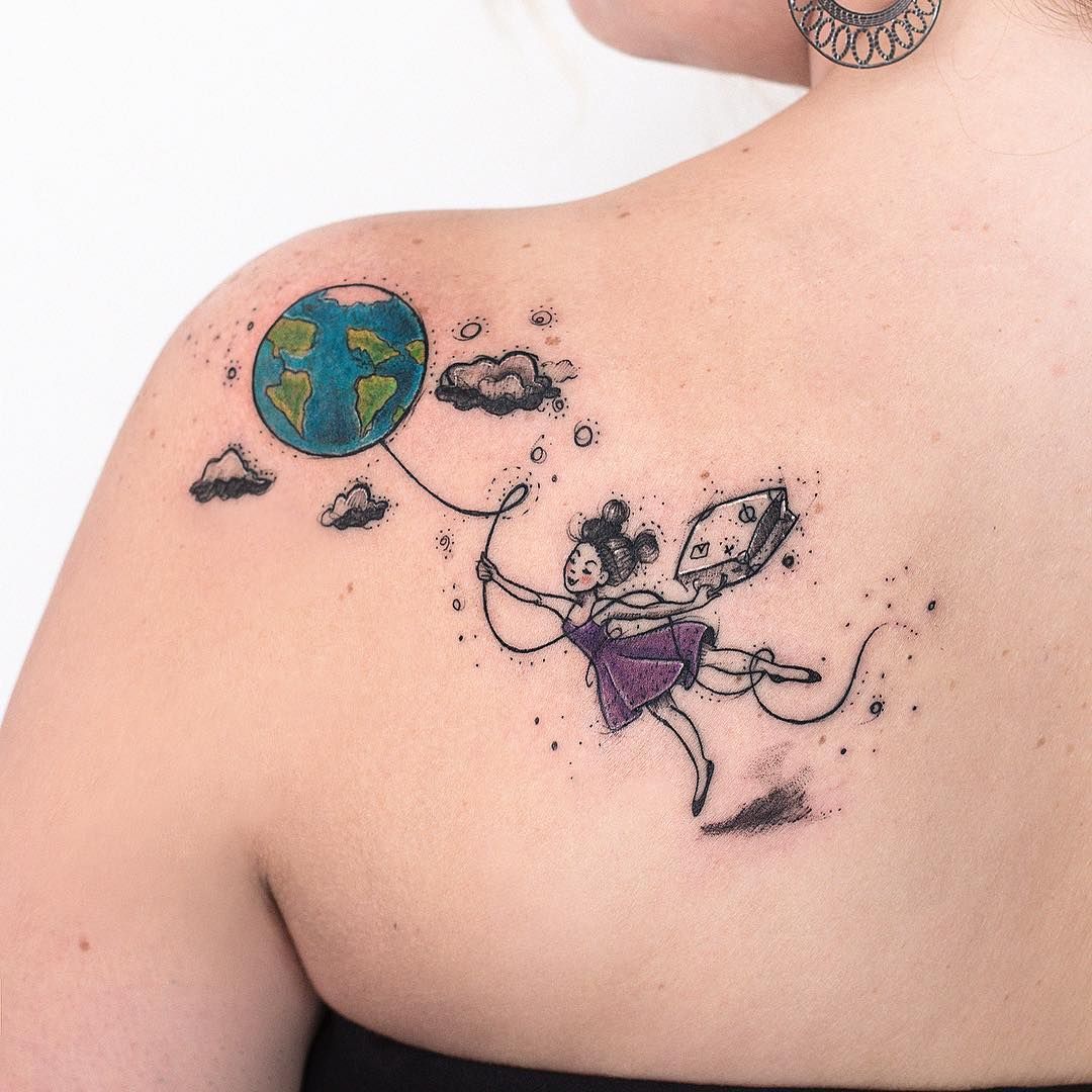 tatuajes de planetas para mujeres 10