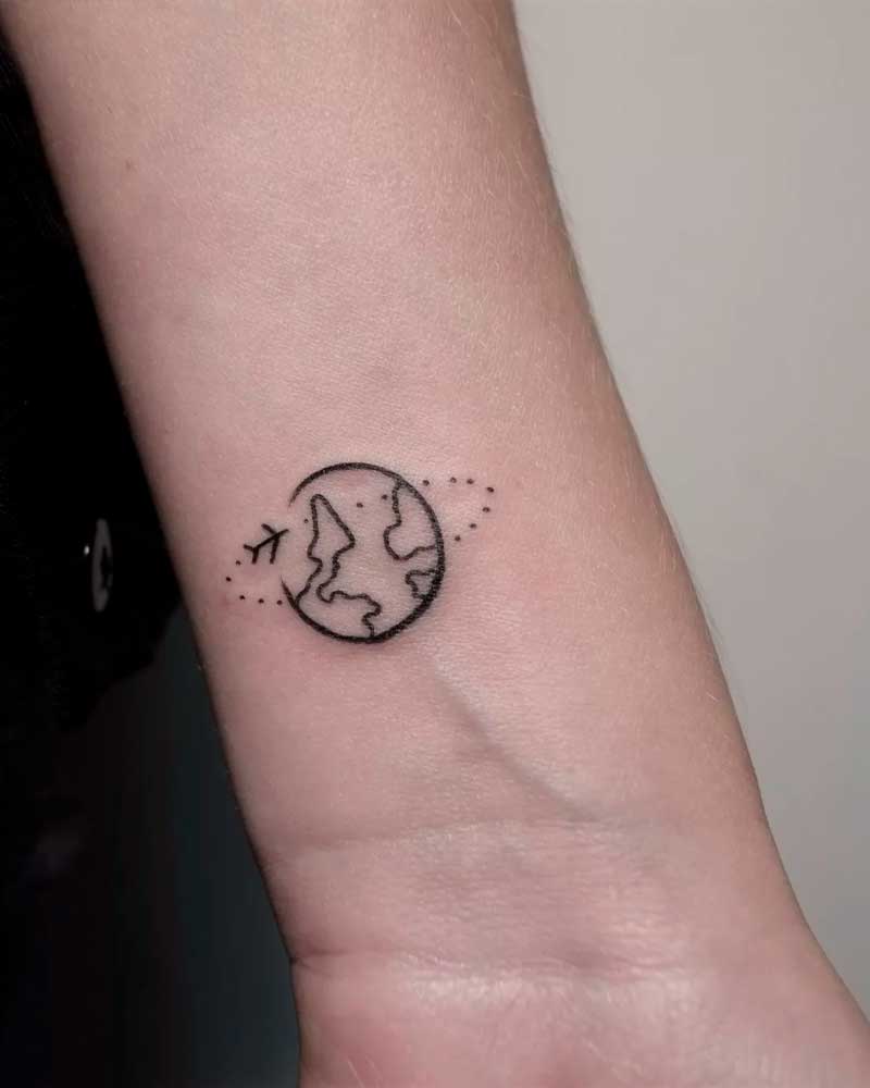 tatuajes de planetas pequenos 13
