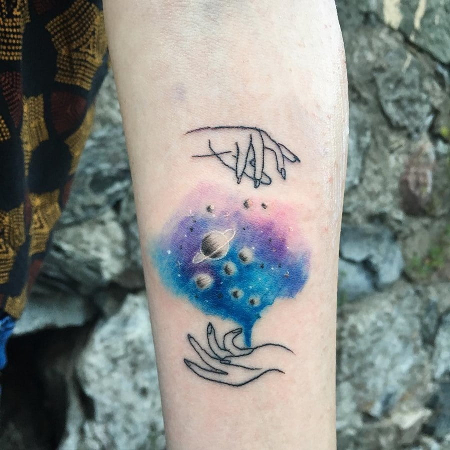 tatuajes de planetas pequenos 16