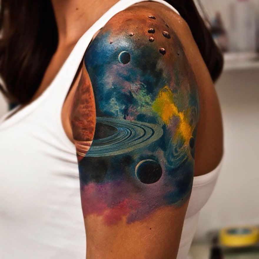 tatuajes de planetas y galaxias 7