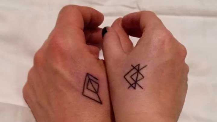 tatuajes de runas vikingas para parejas
