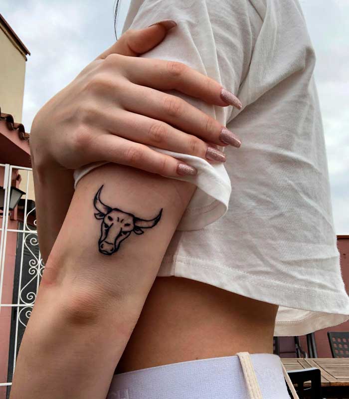 tatuajes de toros para damas