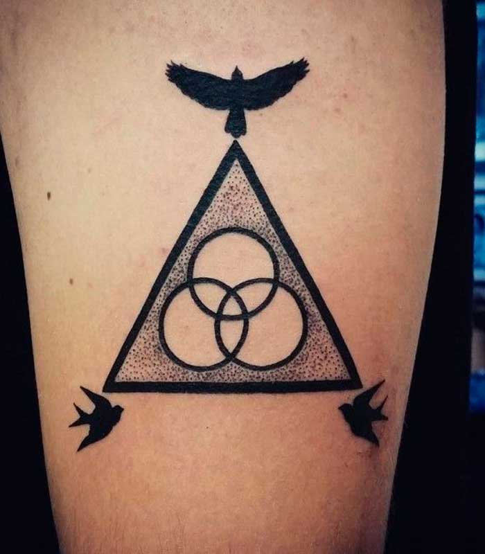 tatuajes de triangulos y circulos