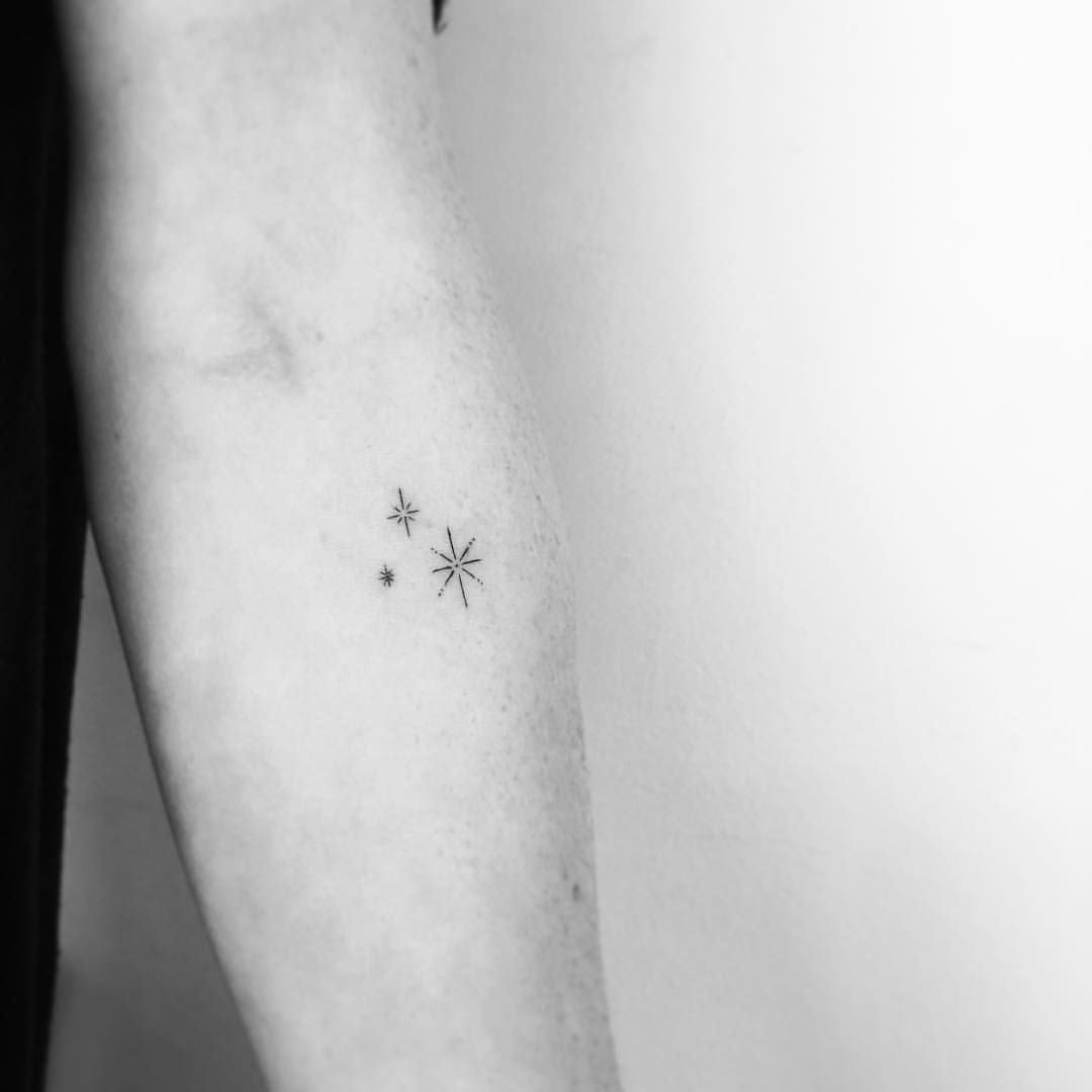 tatuajes estrellas pequenas