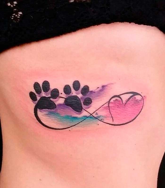 tatuajes infinito con huellas de perro