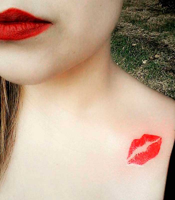 tatuajes labios rojos