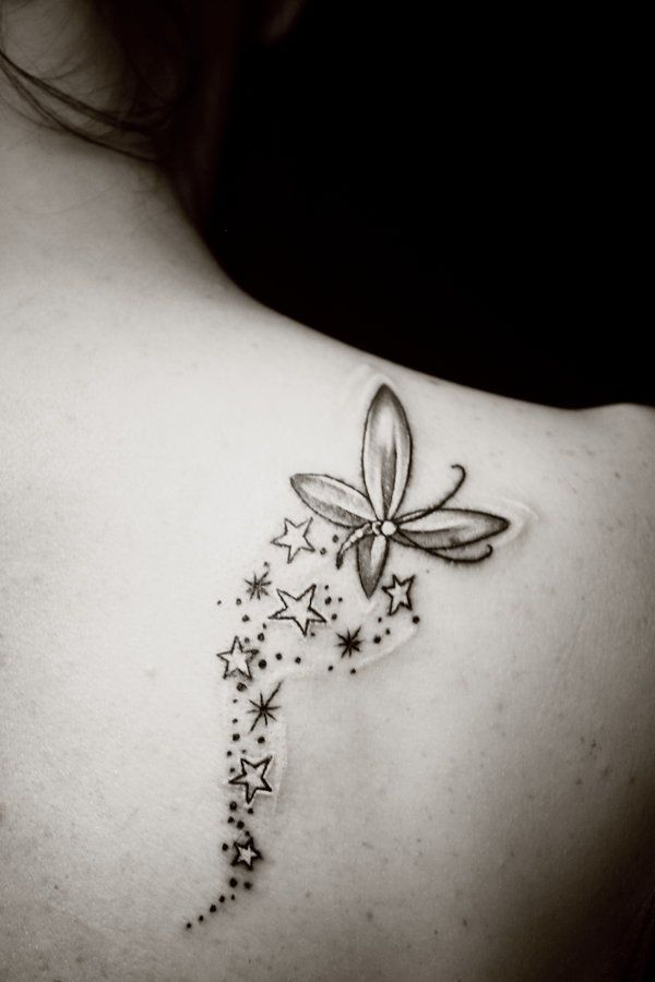 tatuajes mariposas y estrellas