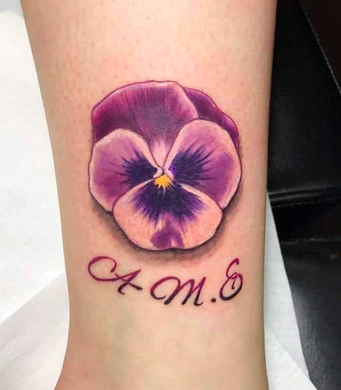 tatuajes nombre violeta