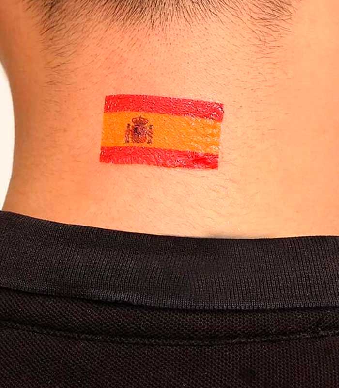 tatuajes pequenos de bandera