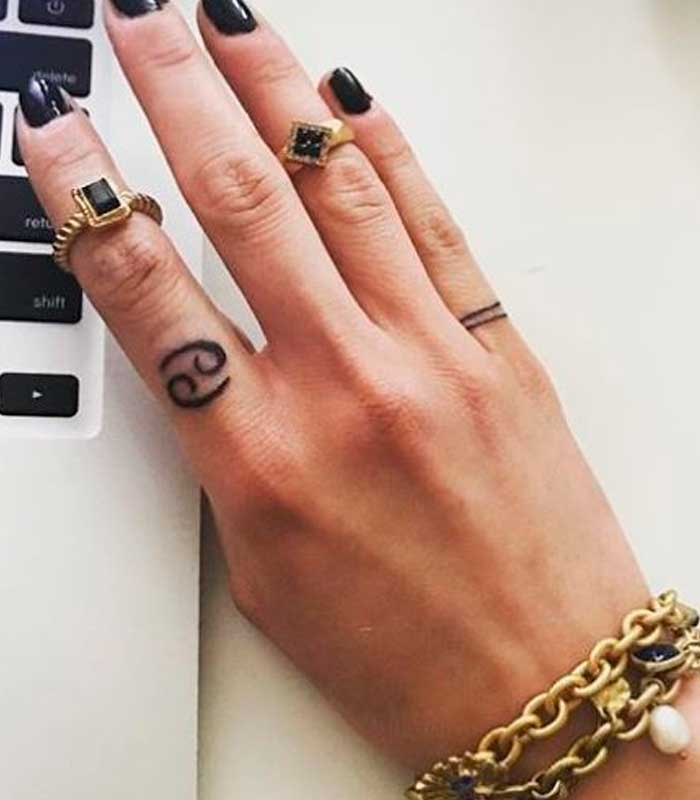 tatuajes pequenos y minimalistas cancer