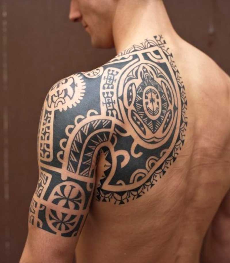 tatuajes polinesios para hombres 21