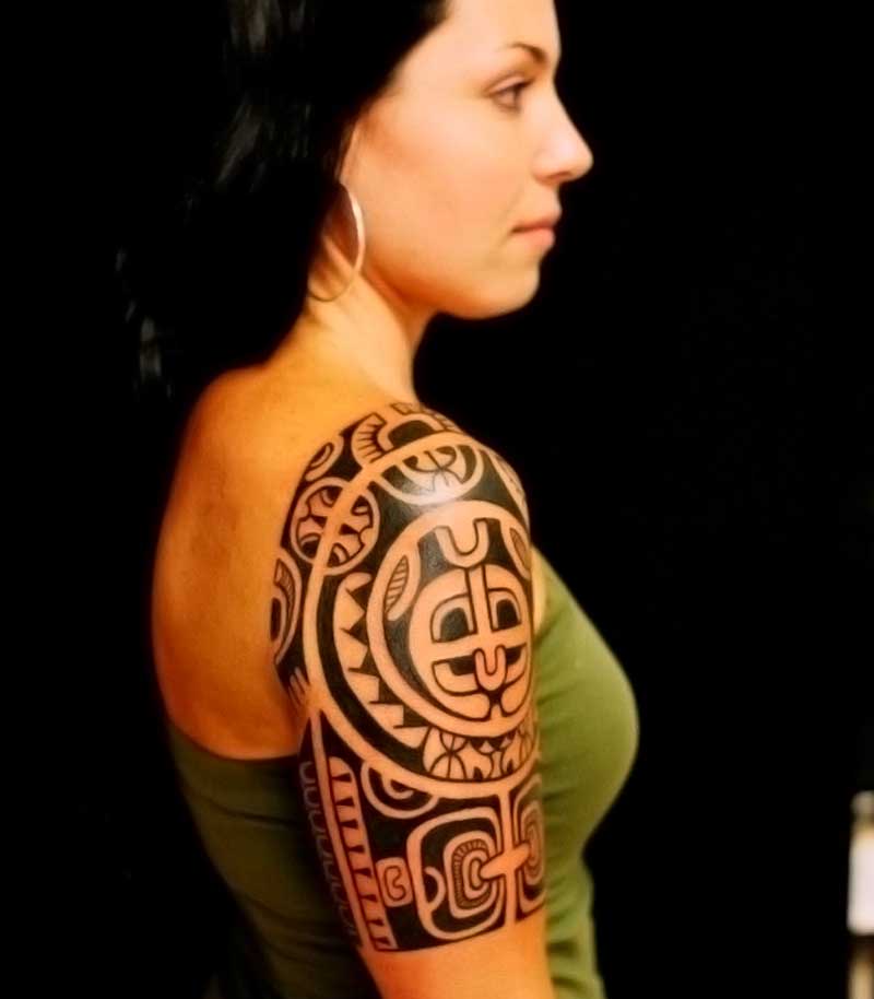 tatuajes polinesios para mujeres 18