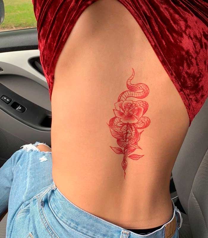 tatuajes rojos para mujeres