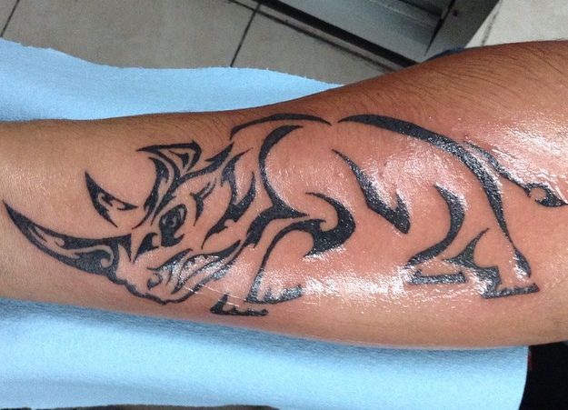 tatuajes tribales de rinocerontes