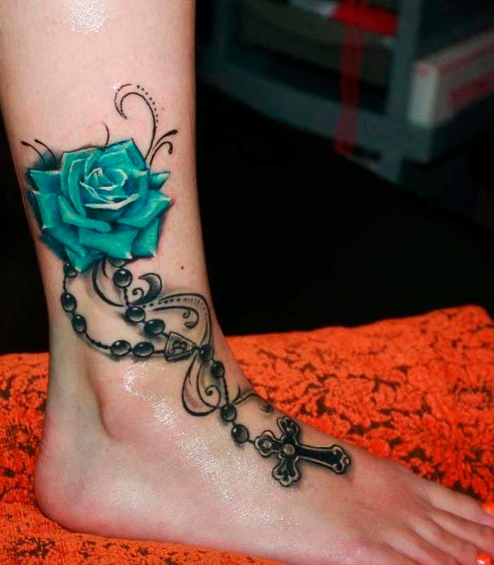 tatuajes turquesas para mujeres