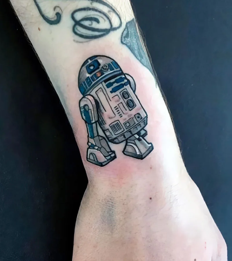 tatuajes de R2 D2 de star wars 10