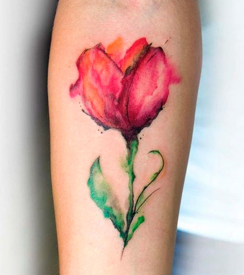 tatuajes de acuarela de tulipanes para mujeres 2