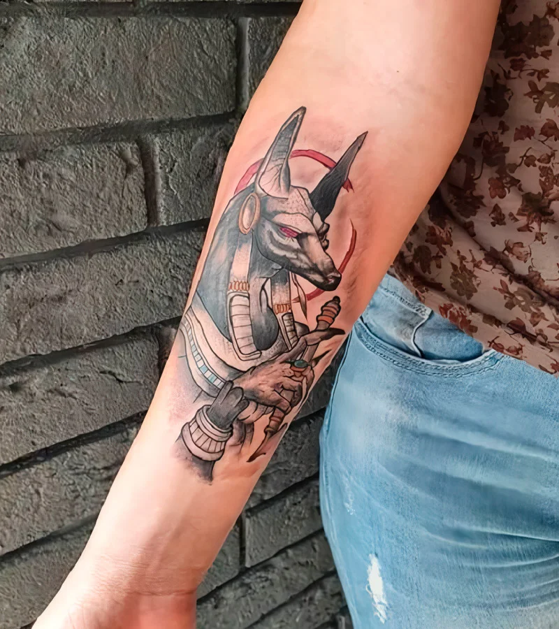 tatuajes de anubis para mujeres 13