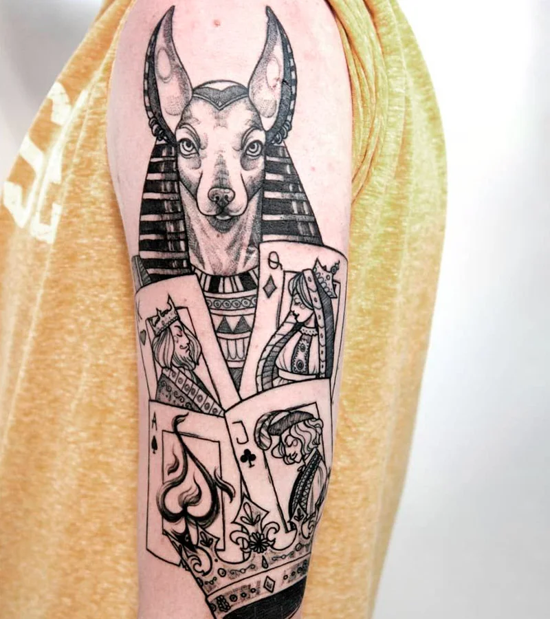 tatuajes de anubis para mujeres 16