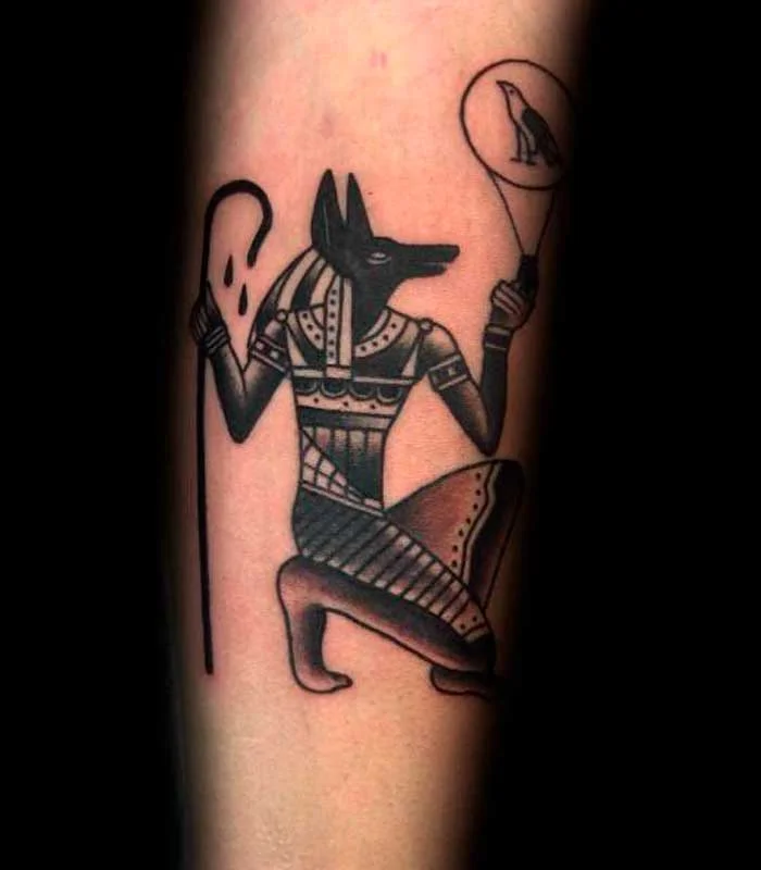 tatuajes de anubis pequenos 13