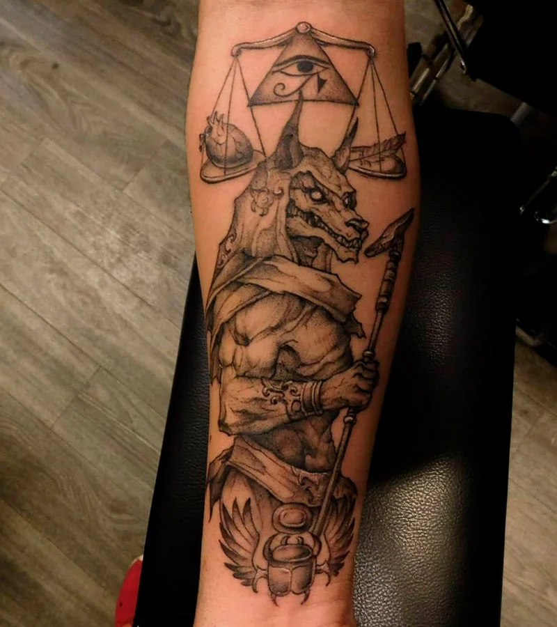 tatuajes de balanza de anubis 11