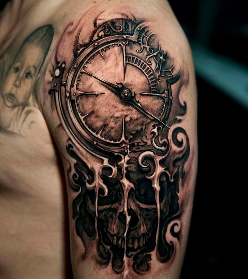 Tatuajes de calaveras con reloj