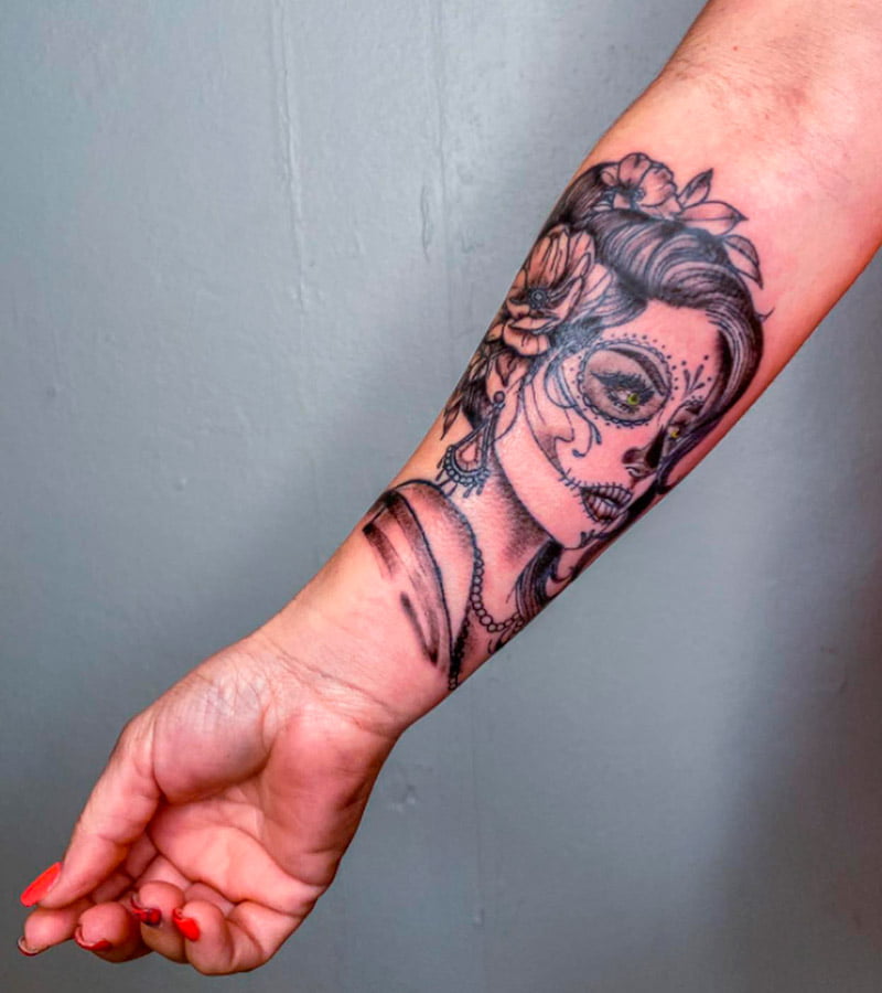 tatuajes de catrina en el brazo 7