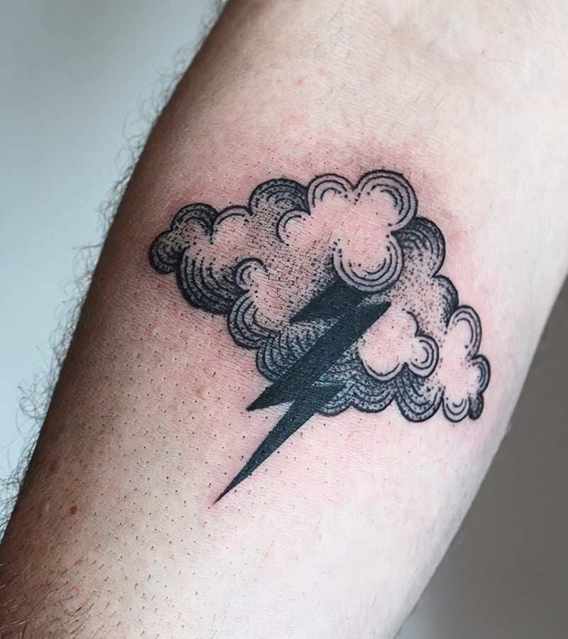 tatuajes de nubes y rayos 4