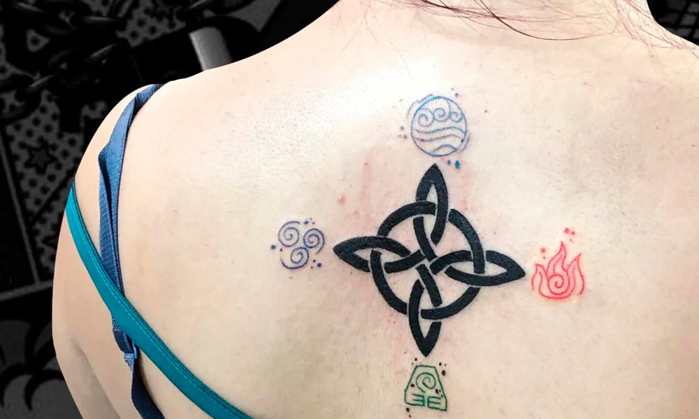 tatuajes de nudo de bruja a color 8
