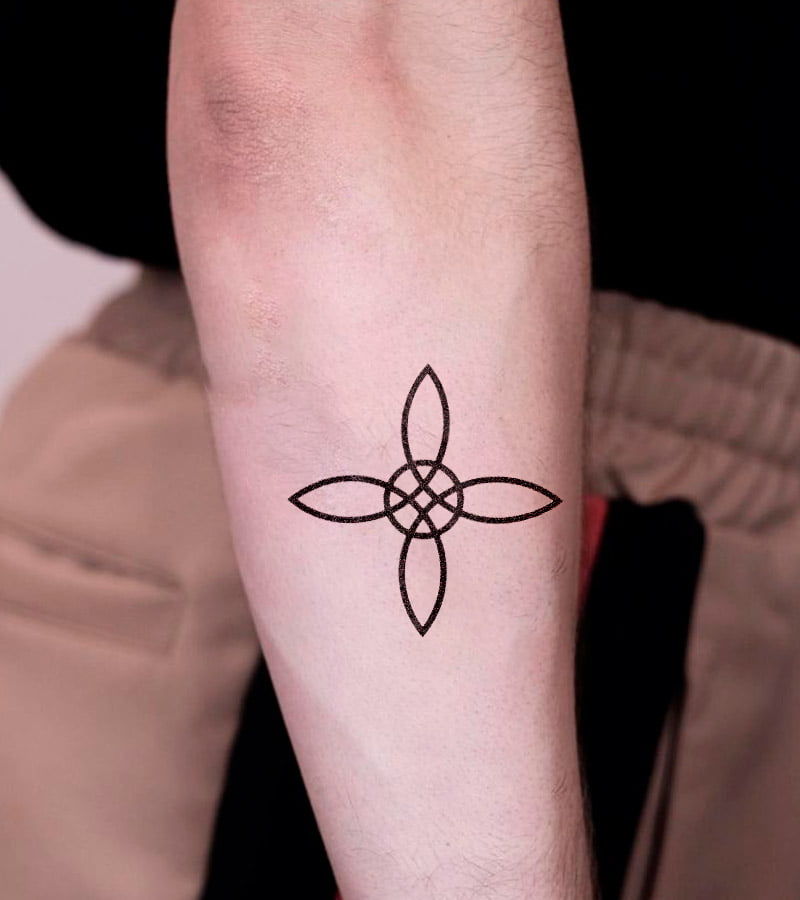tatuajes de nudo de bruja minimalistas 5
